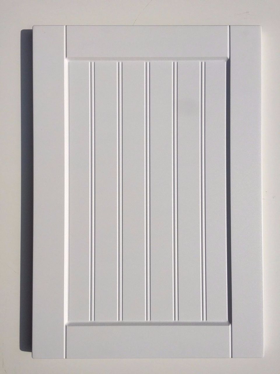 Matt White Shaker Bead & Butt Panel *(Compatible Howdens Stornoway)* Doors