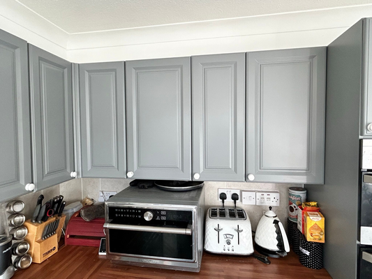 Spraying Painting Spray Paint Kitchen Cabinets Doors Panels and Trim